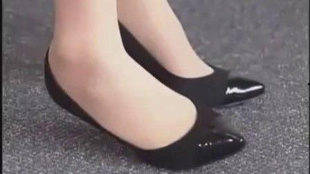 婚纱下丝袜脚,婚纱映衬浪漫